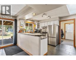 5835 3rd Street, Beaverdell, BC V0H1A0 Photo 32
