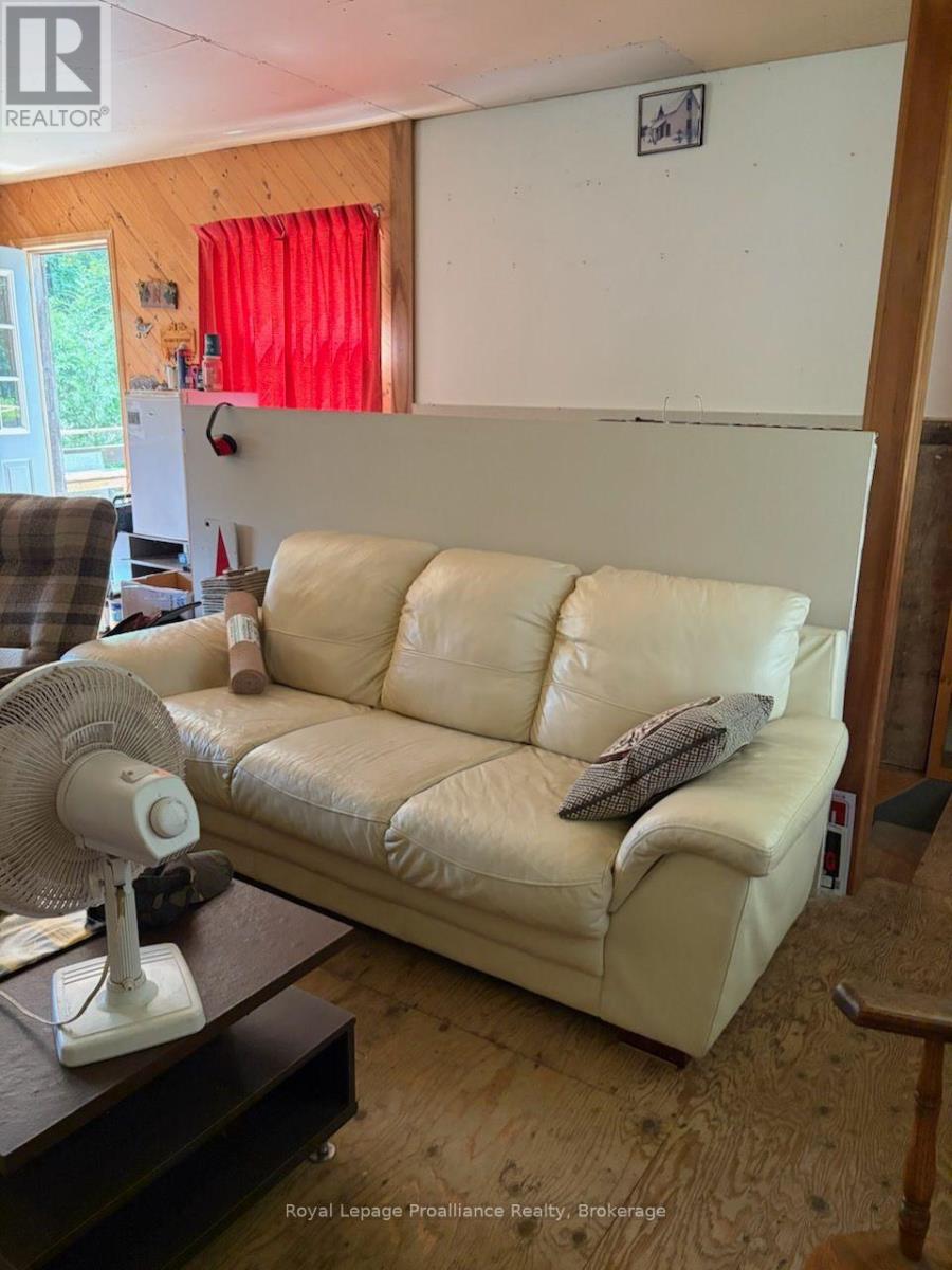 273 TOWER ROAD - 43