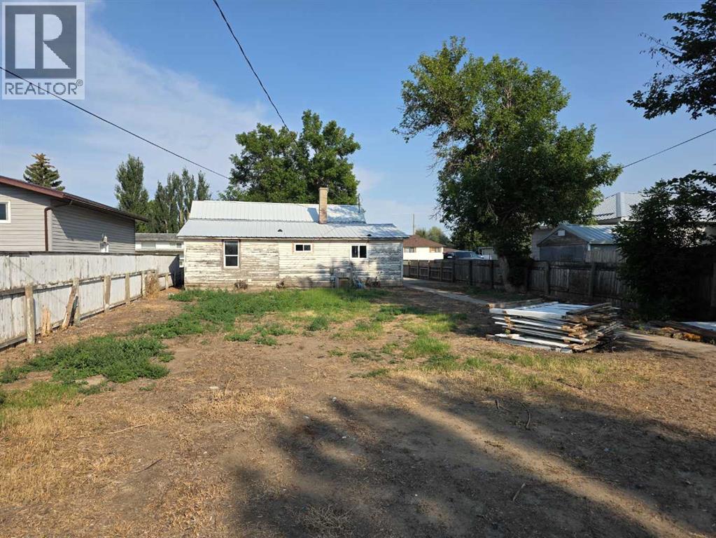 5906 54 Street - 7