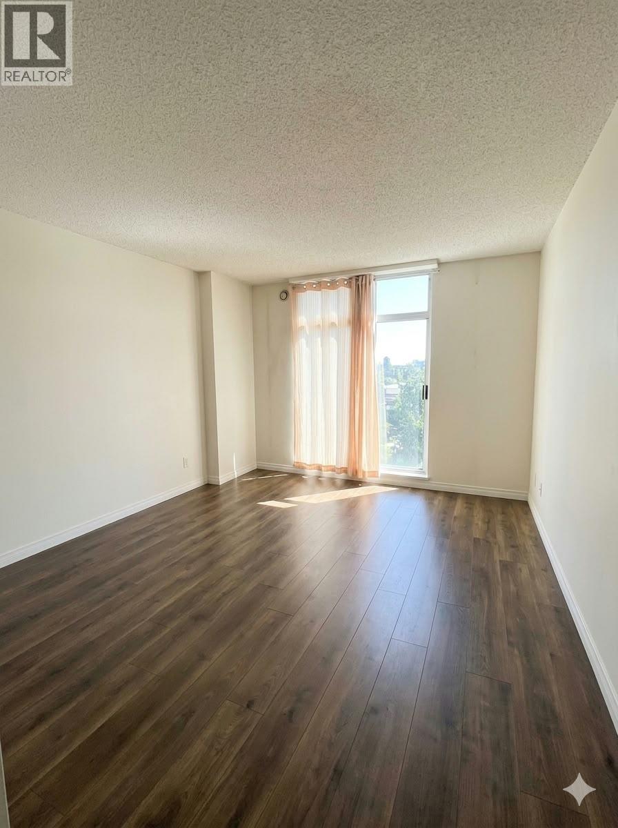 902 8 LAGUNA COURT, New Westminster