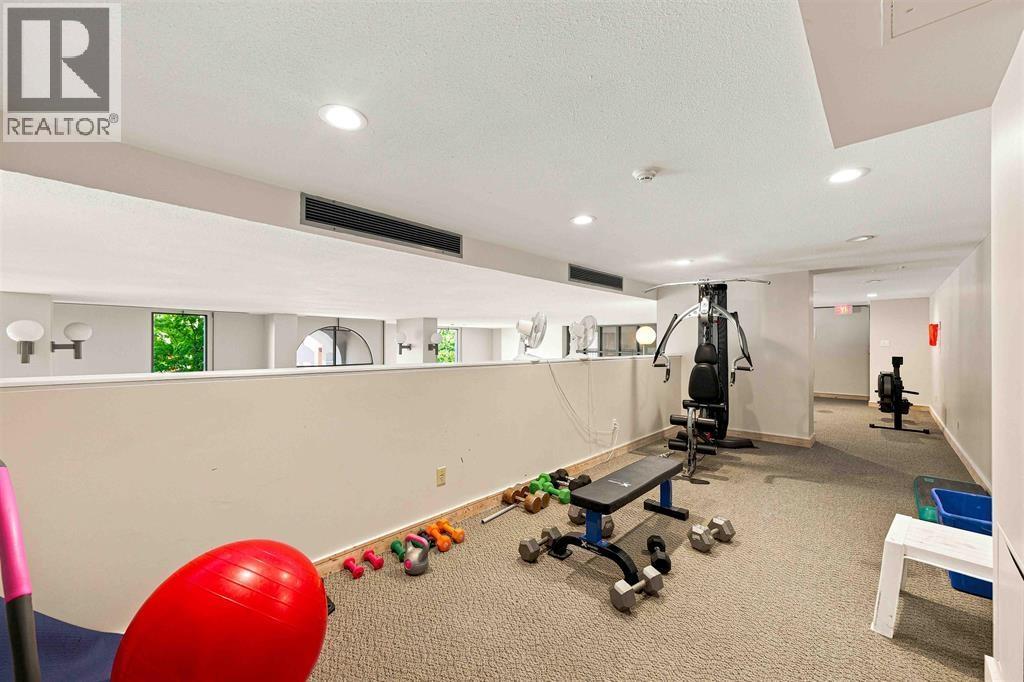 902 8 LAGUNA COURT, New Westminster