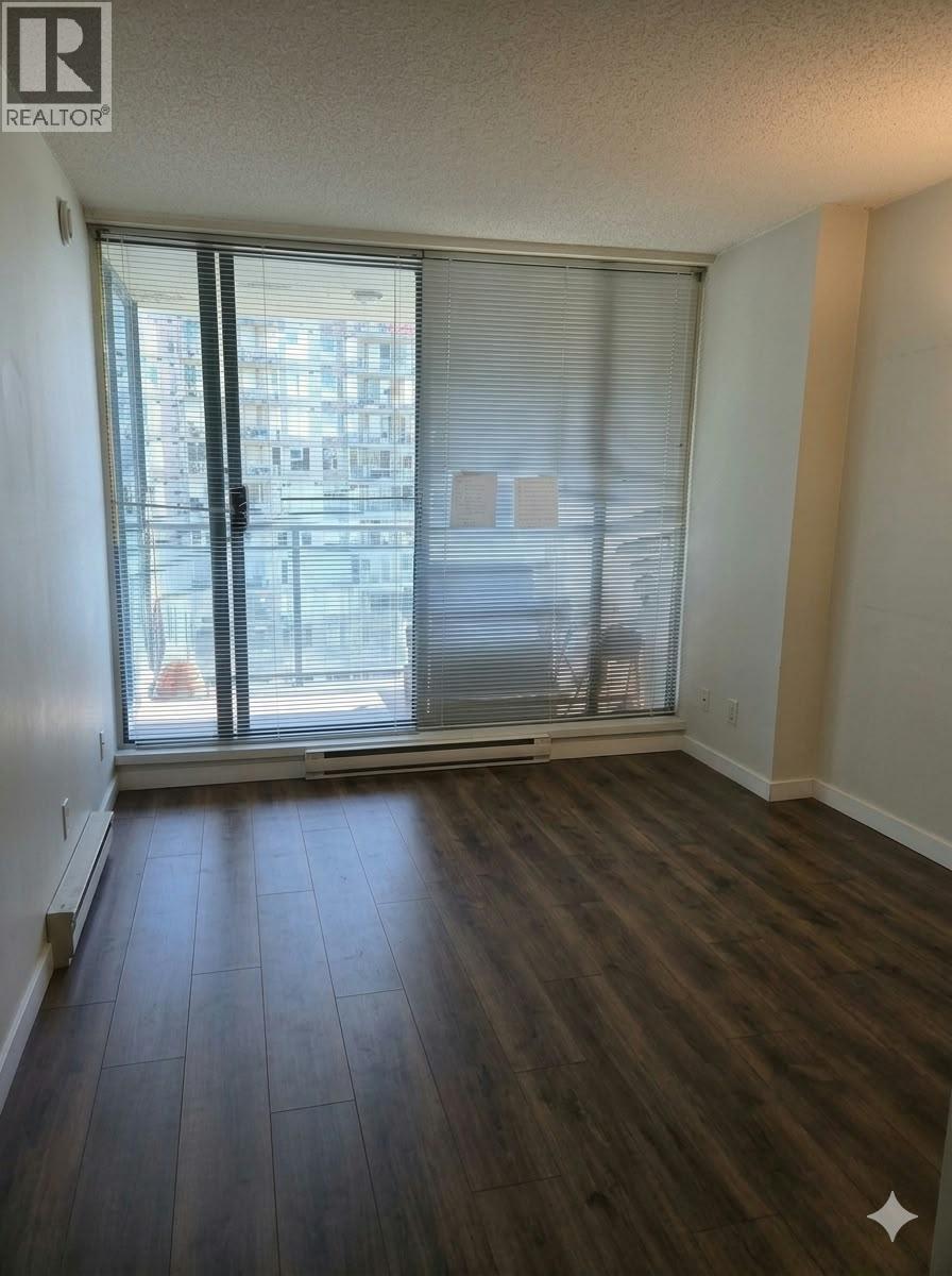 902 8 LAGUNA COURT, New Westminster