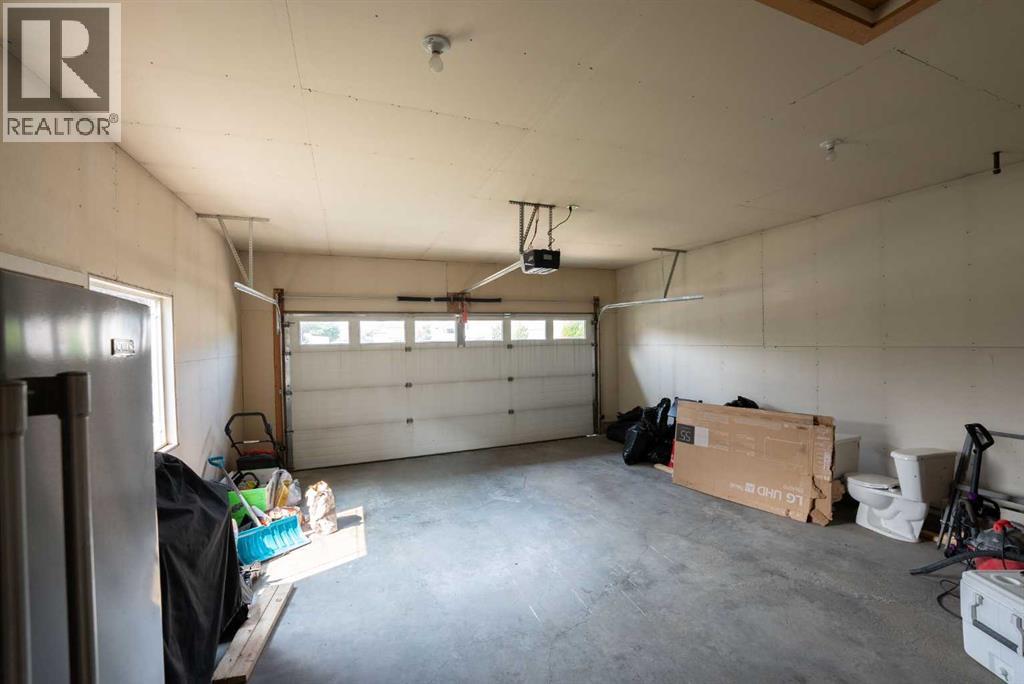 27 Fairmont Road S - 37
