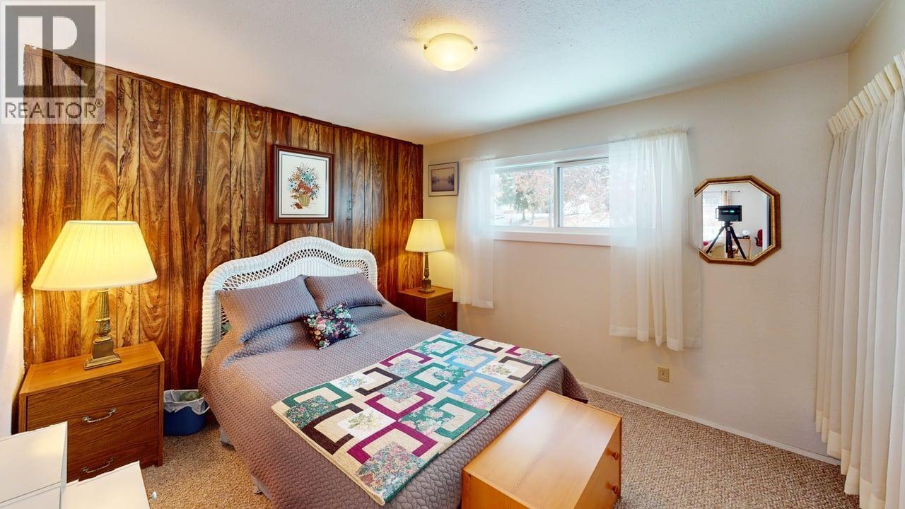 238 ELM AVENUE - 18