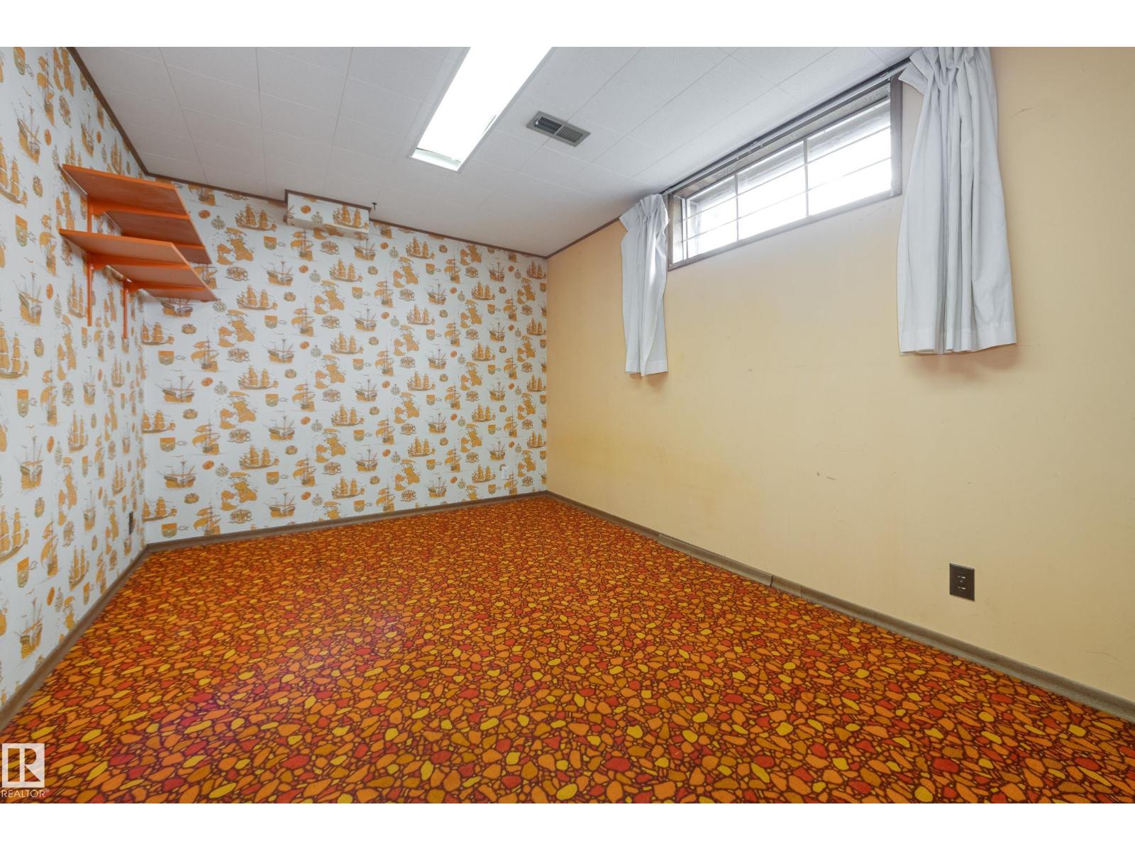 13816 90 ST NW - Image 30