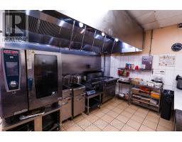 104 - 2240 Lake Shore Boulevard W, Toronto, ON M8V0B1 Photo 9