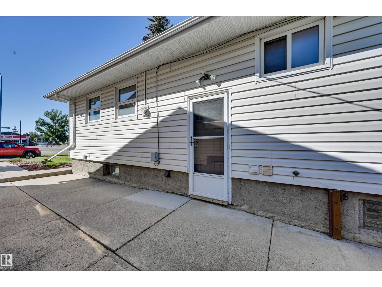 16231 96 AV NW - Image 39