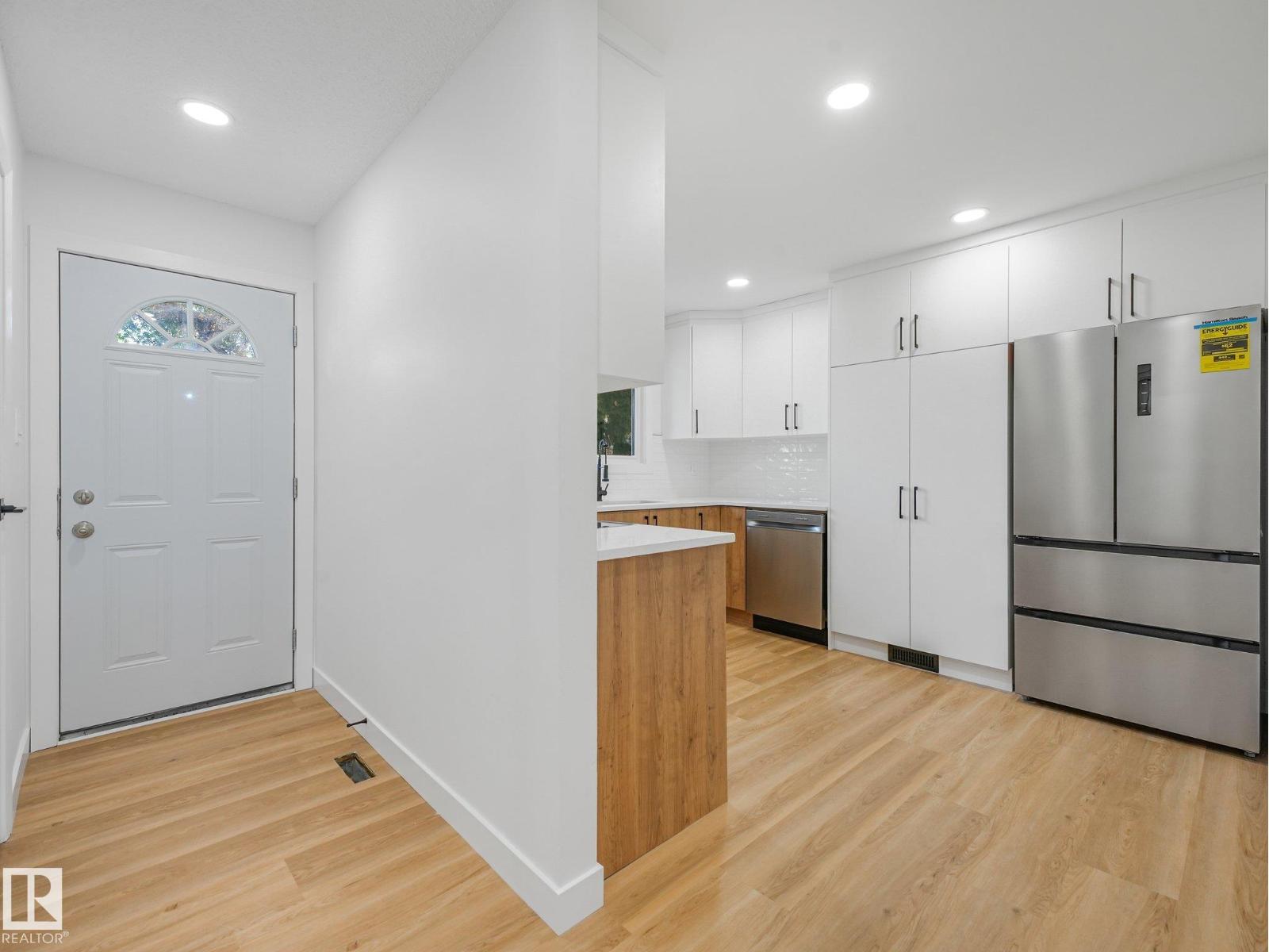 14225 32 ST NW - Image 16
