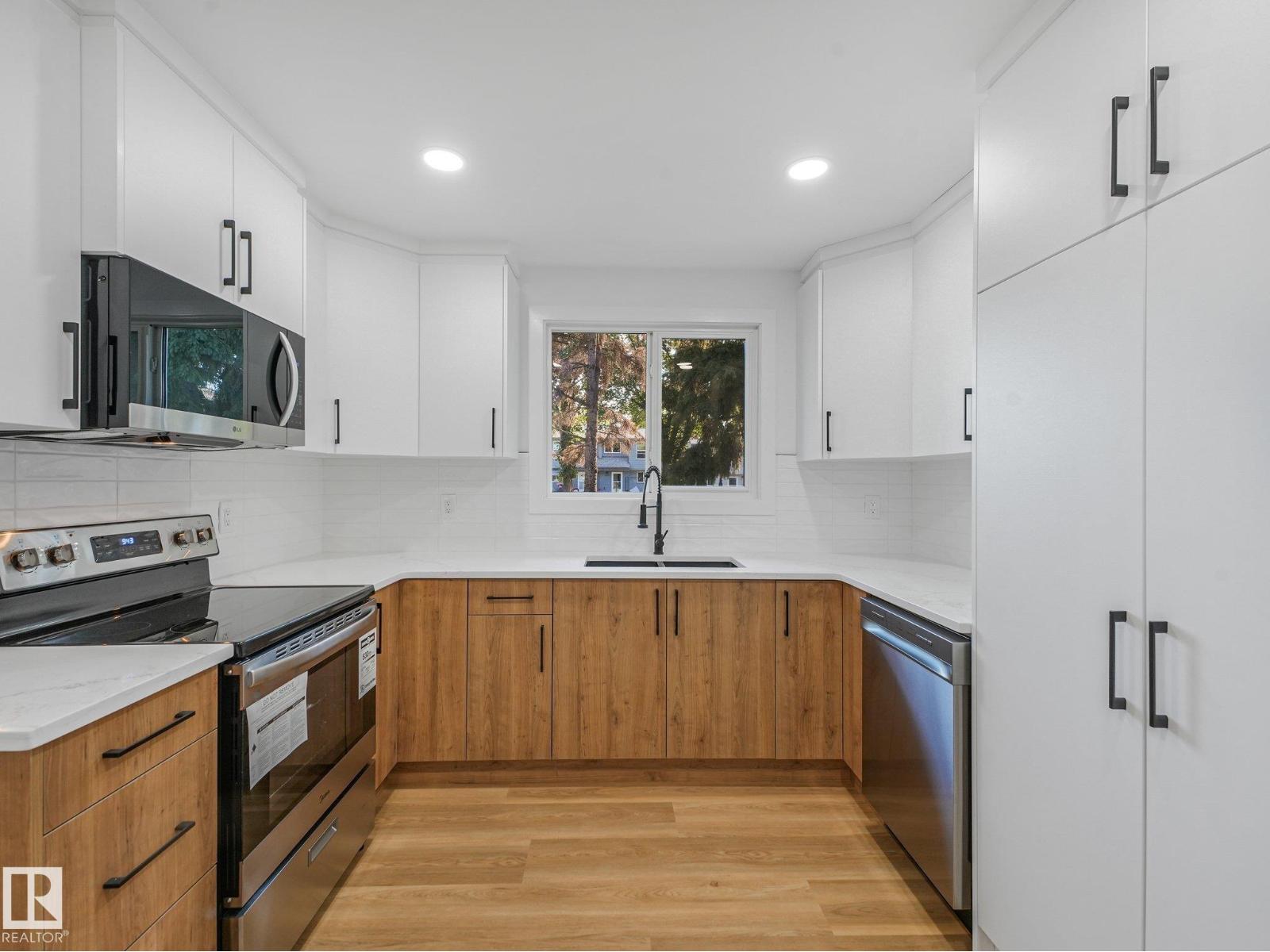 14225 32 ST NW - Image 13