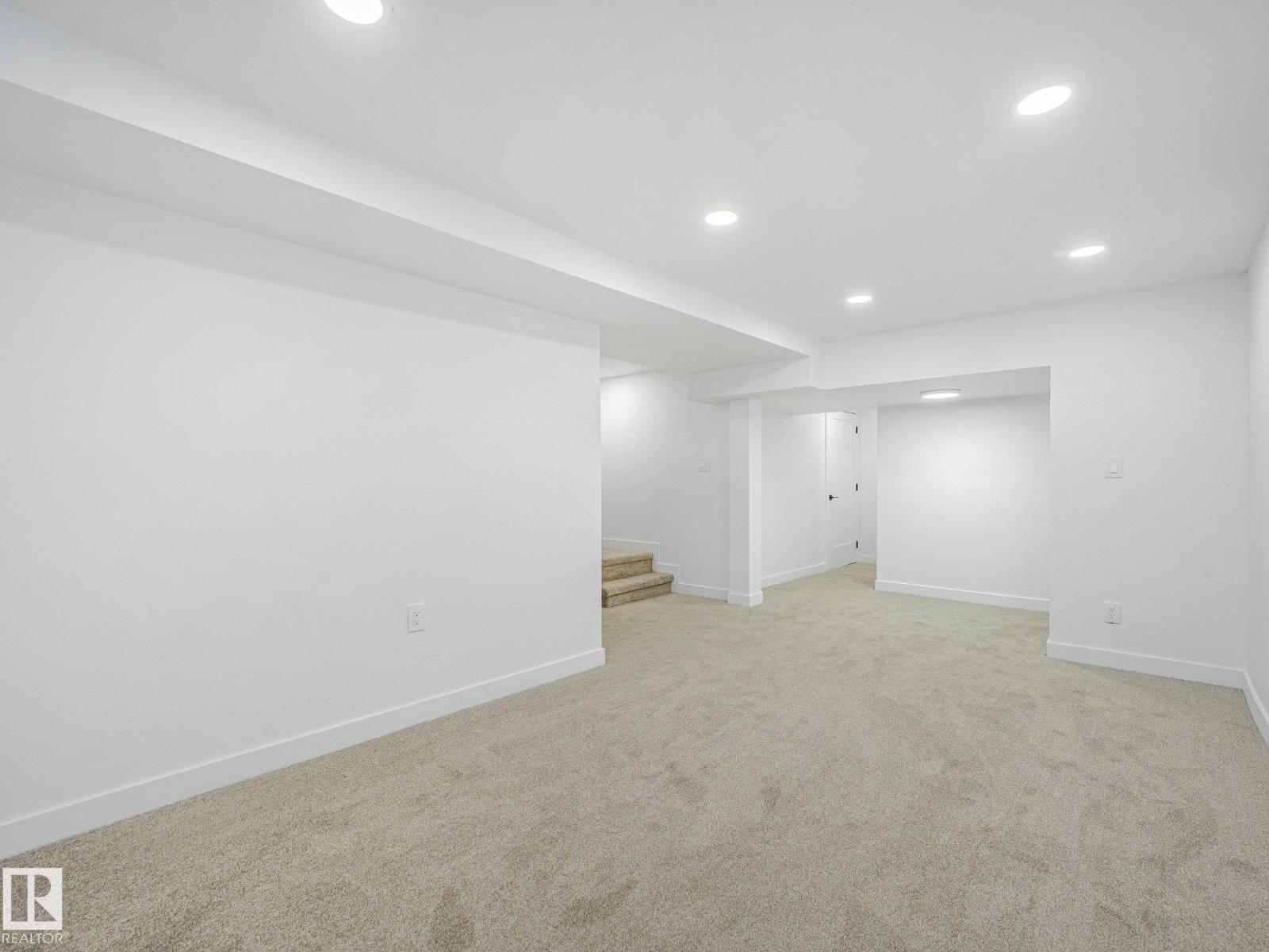 14225 32 ST NW - 31