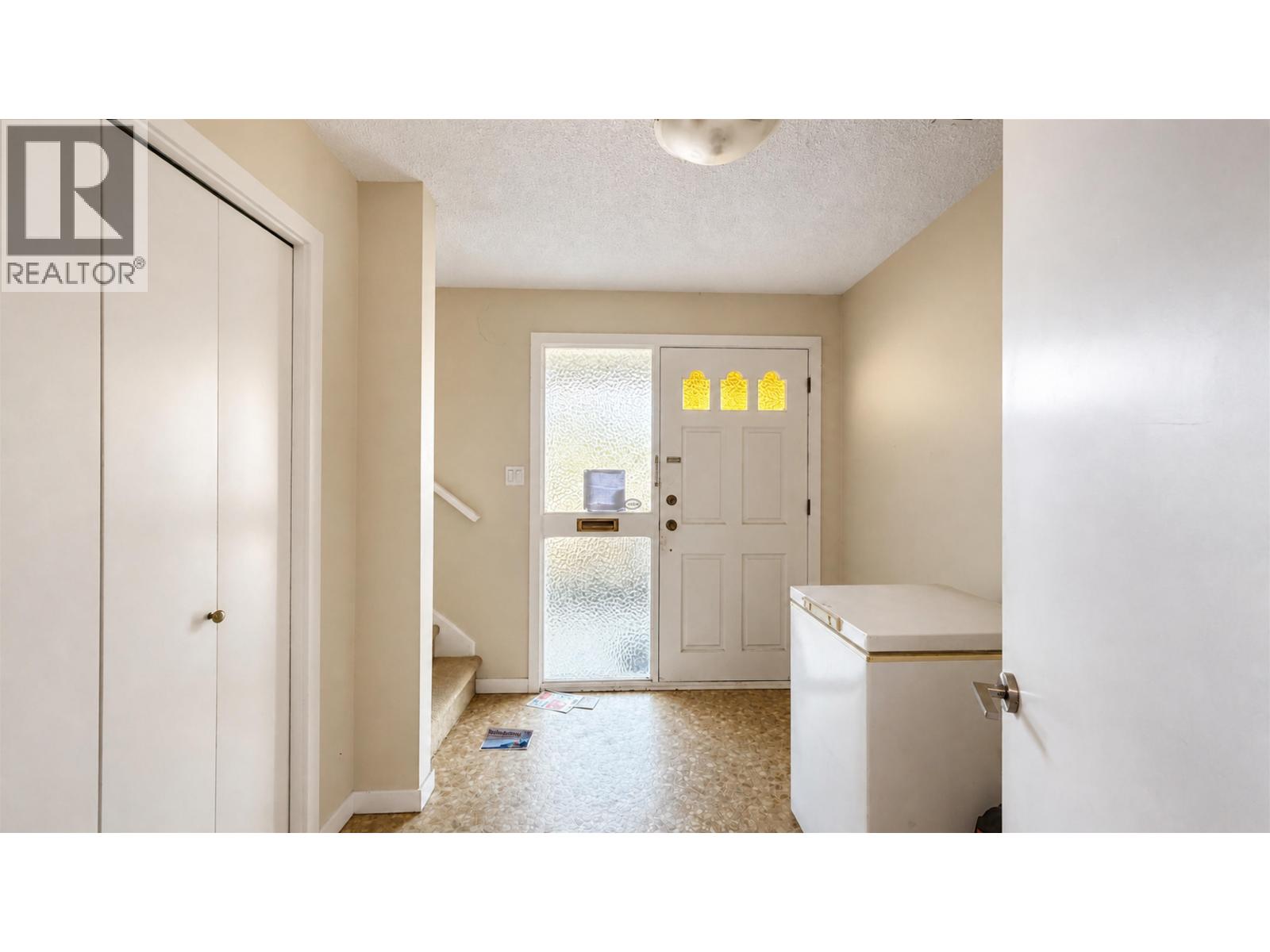 5260 MONCTON STREET, Richmond