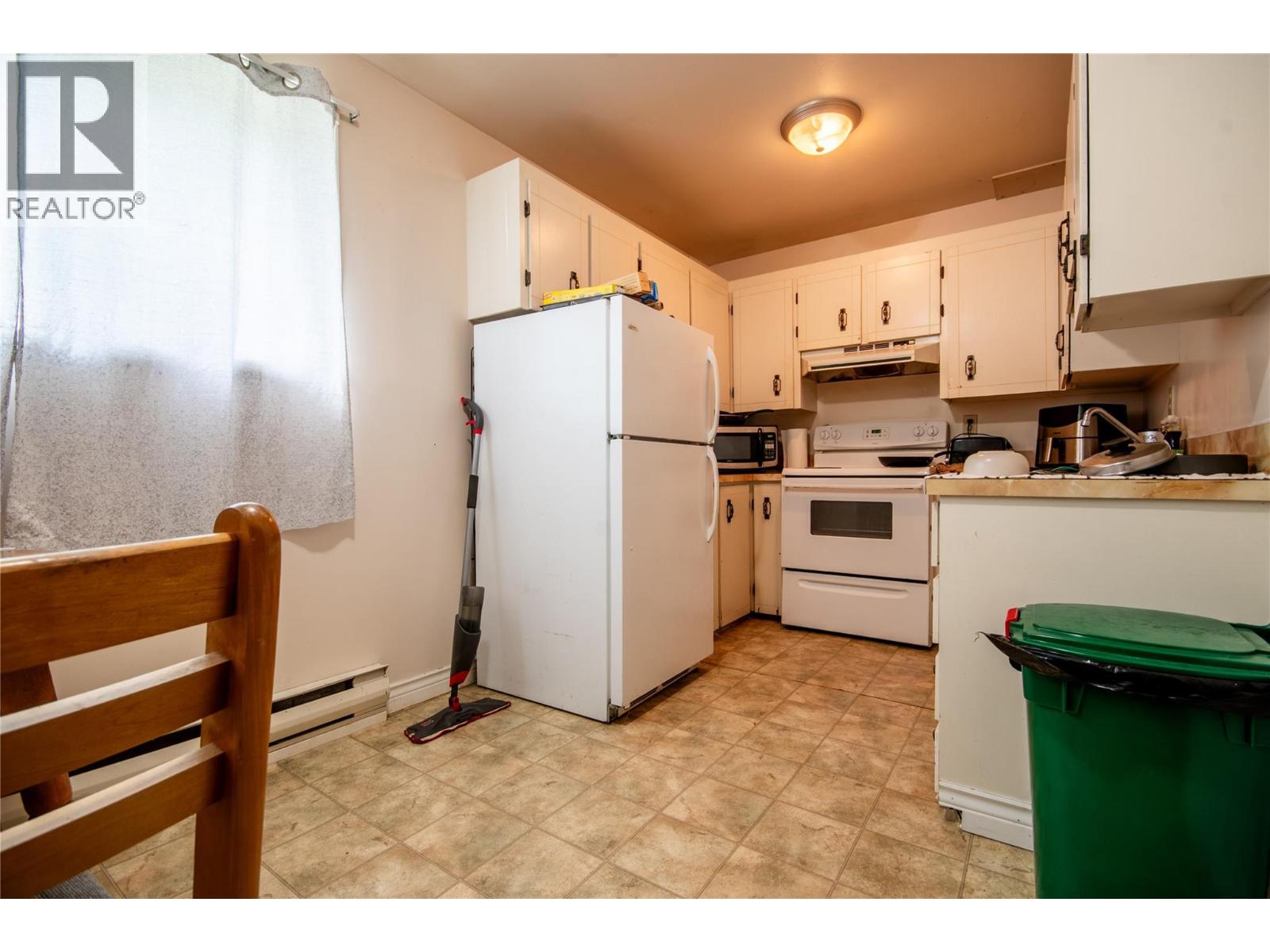 1118 Erickson Street - Image 12