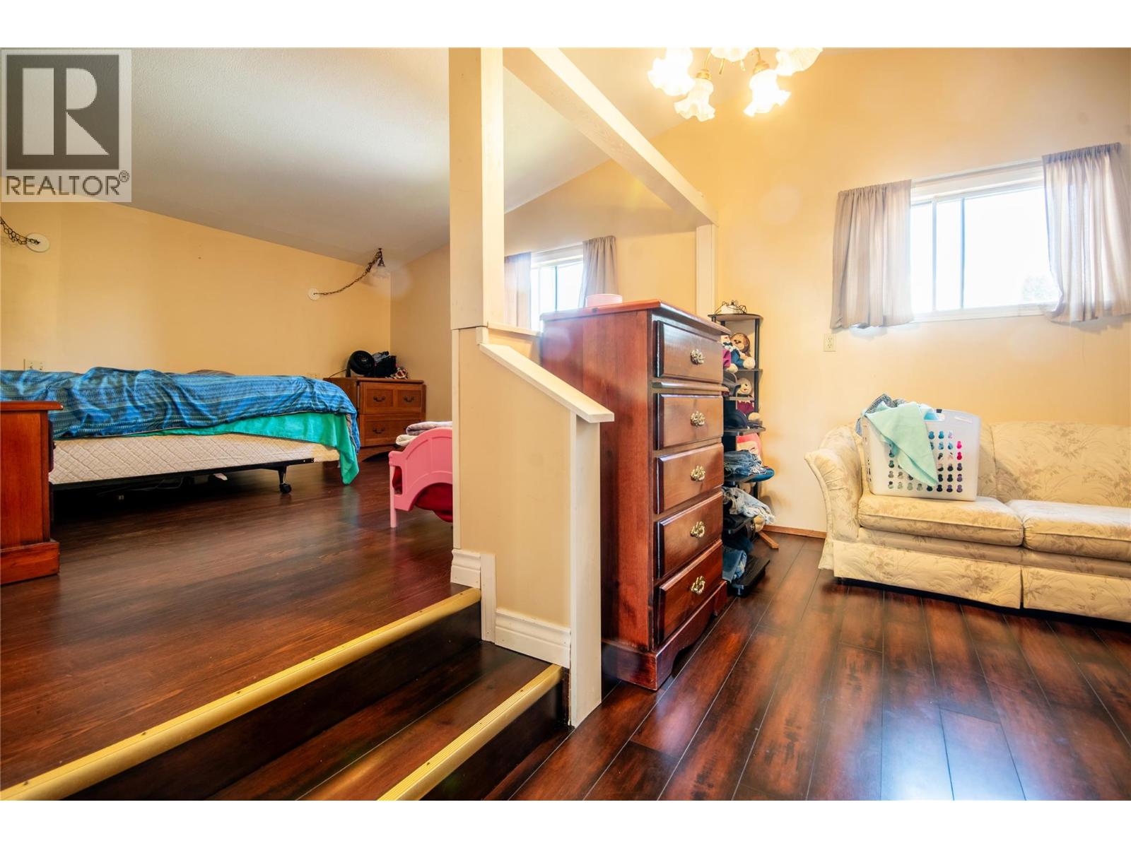 1118 Erickson Street - Image 31