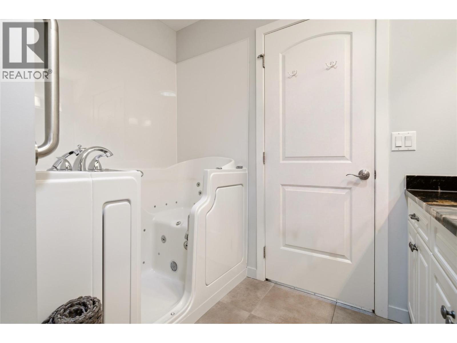 2365 Stillingfleet Road Unit# 58, Kelowna