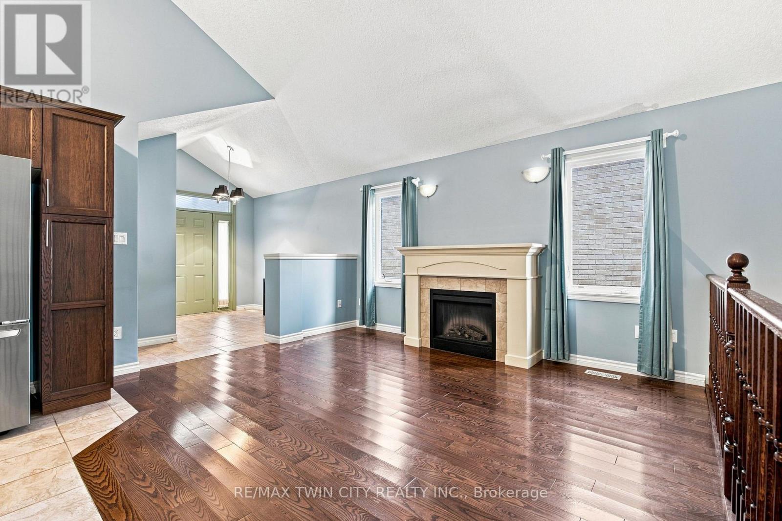 11 LOCKWOOD STREET - Image 12