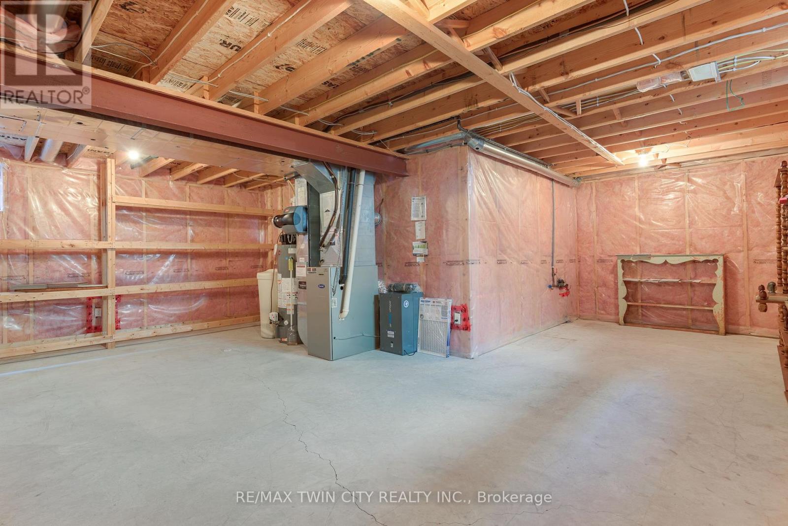 11 LOCKWOOD STREET - Image 27