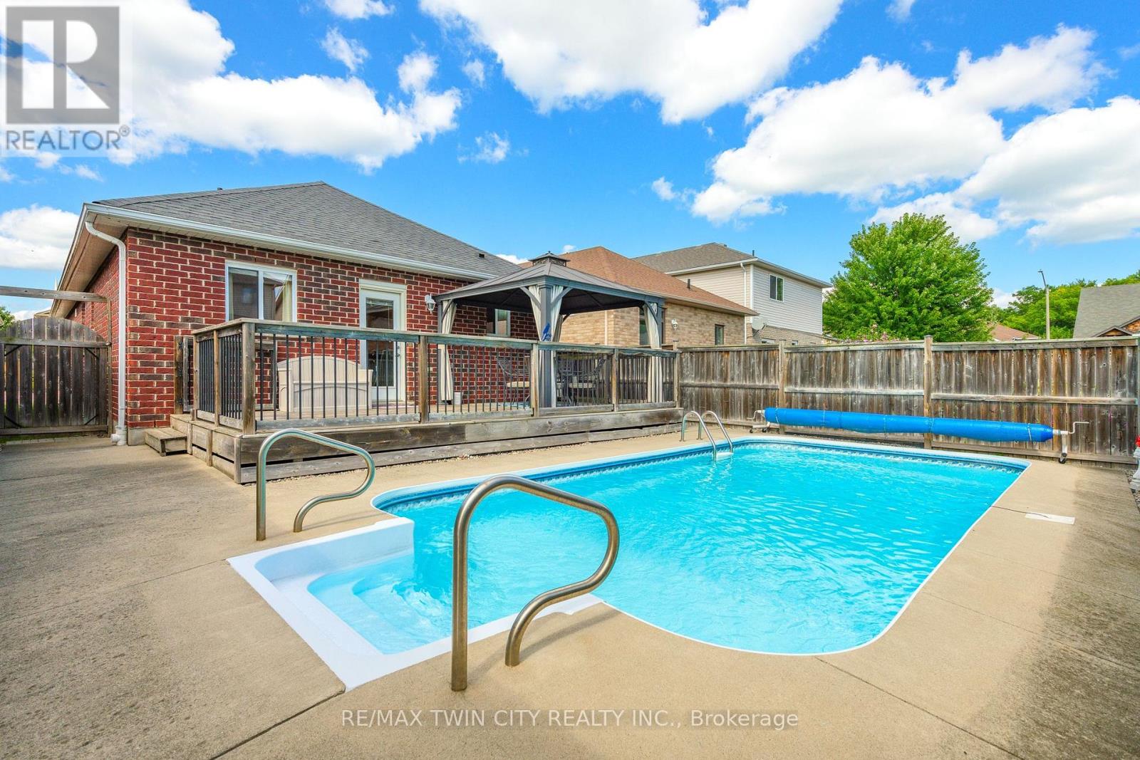 11 LOCKWOOD STREET - Image 34