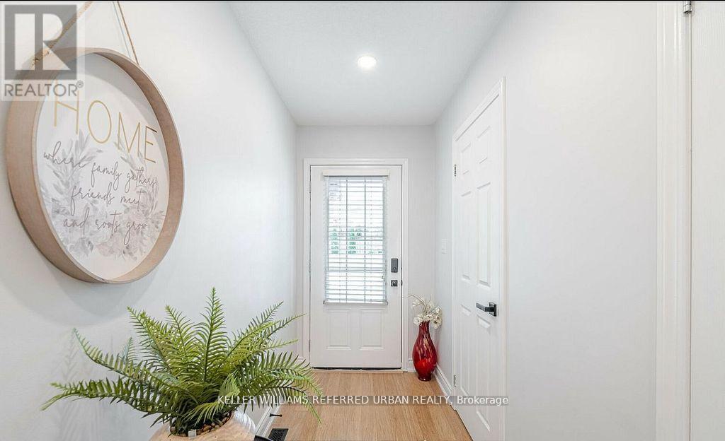 MAIN - 219 TEMPLEWOOD DRIVE — photo 3