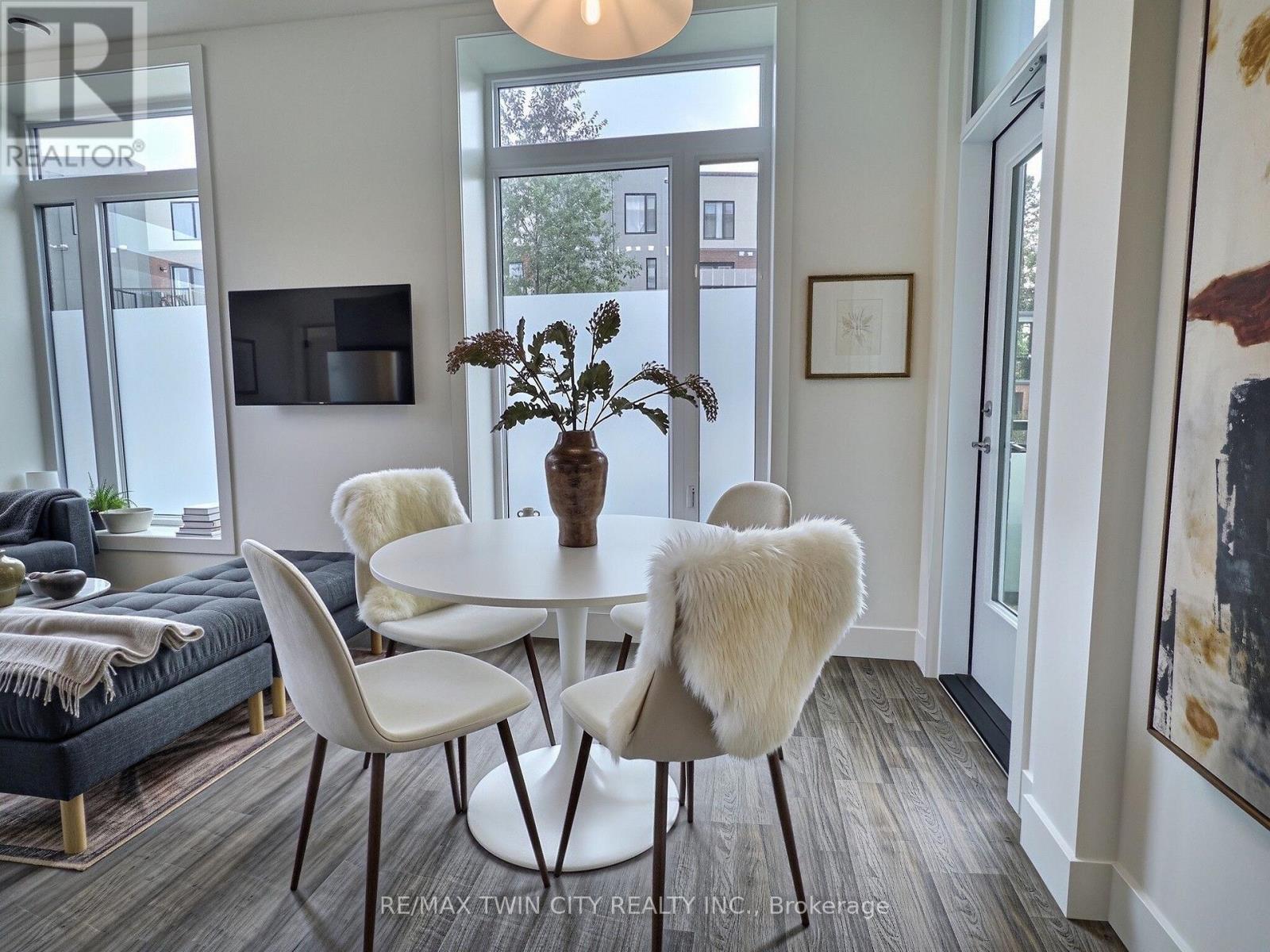 #101 107 ROGER STREET - Image 11