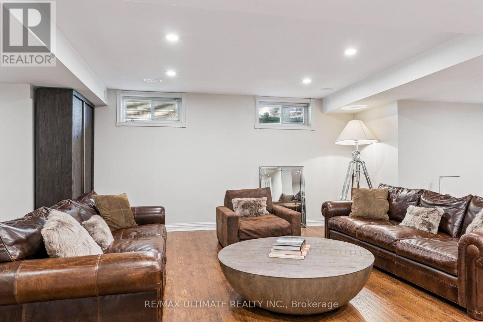 1 VERSAILLES COURT - 35