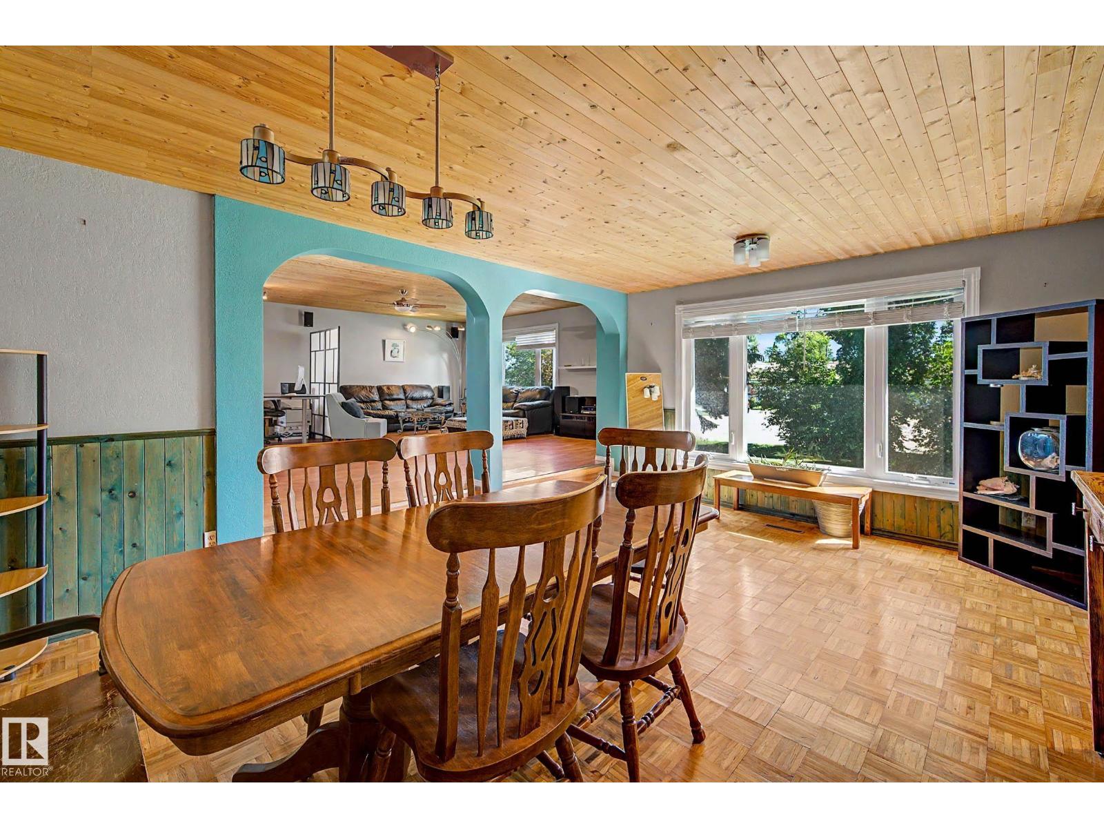 5208 51 ST - Image 11