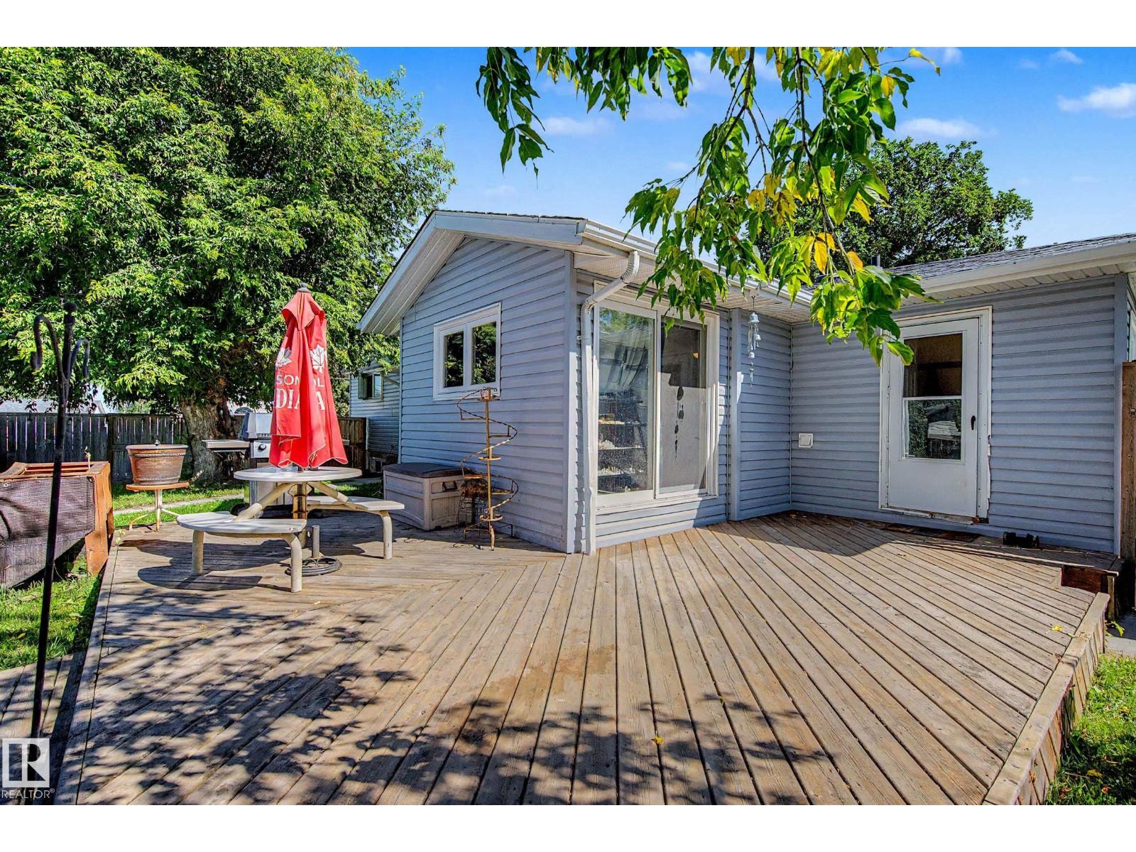 5208 51 ST - Image 52