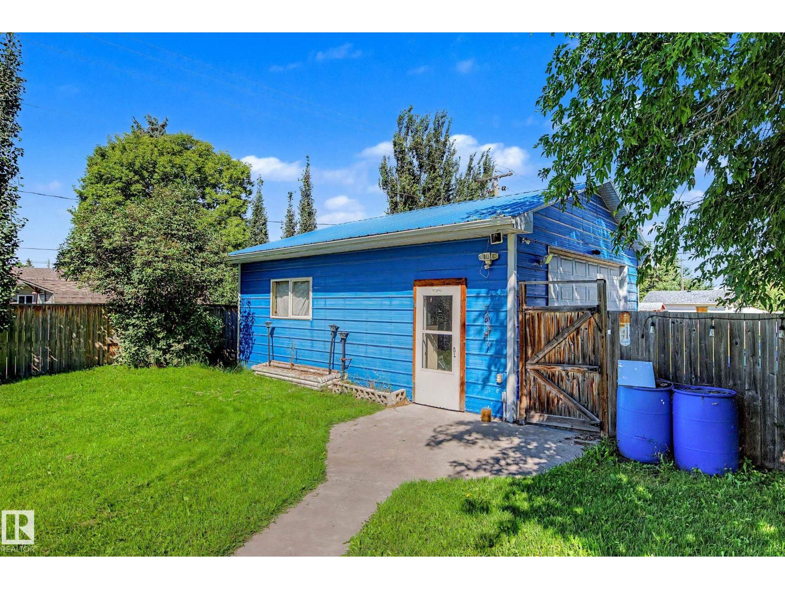 5208 51 ST - Image 56