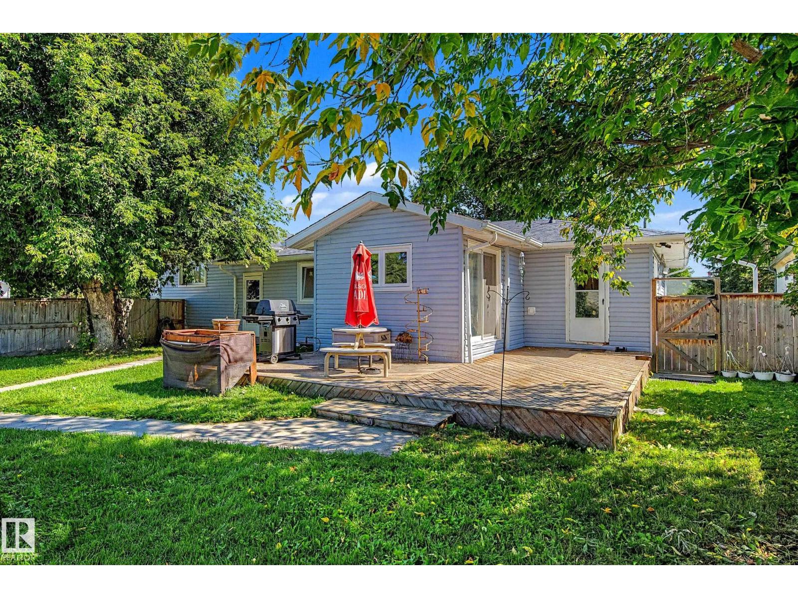 5208 51 ST - Image 50