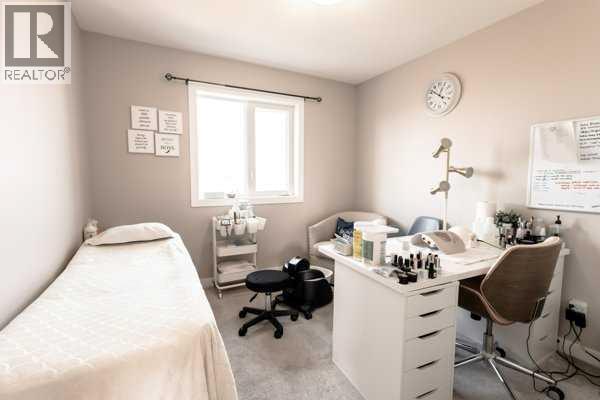 110 Prairie Gold Street - 16