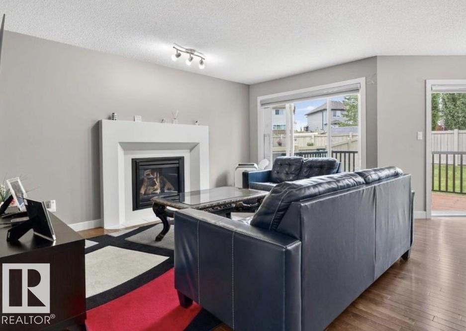 6811 19 AV SW - Image 11