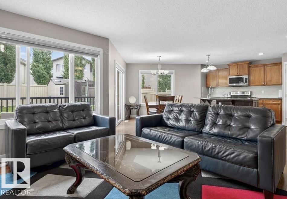 6811 19 AV SW - Image 13