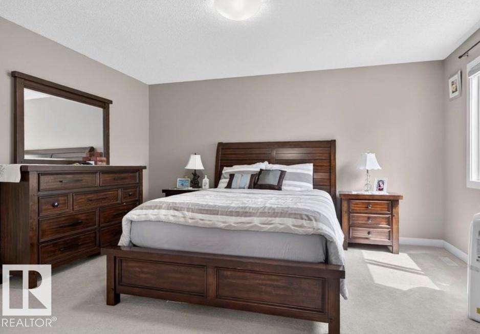 6811 19 AV SW - Image 26