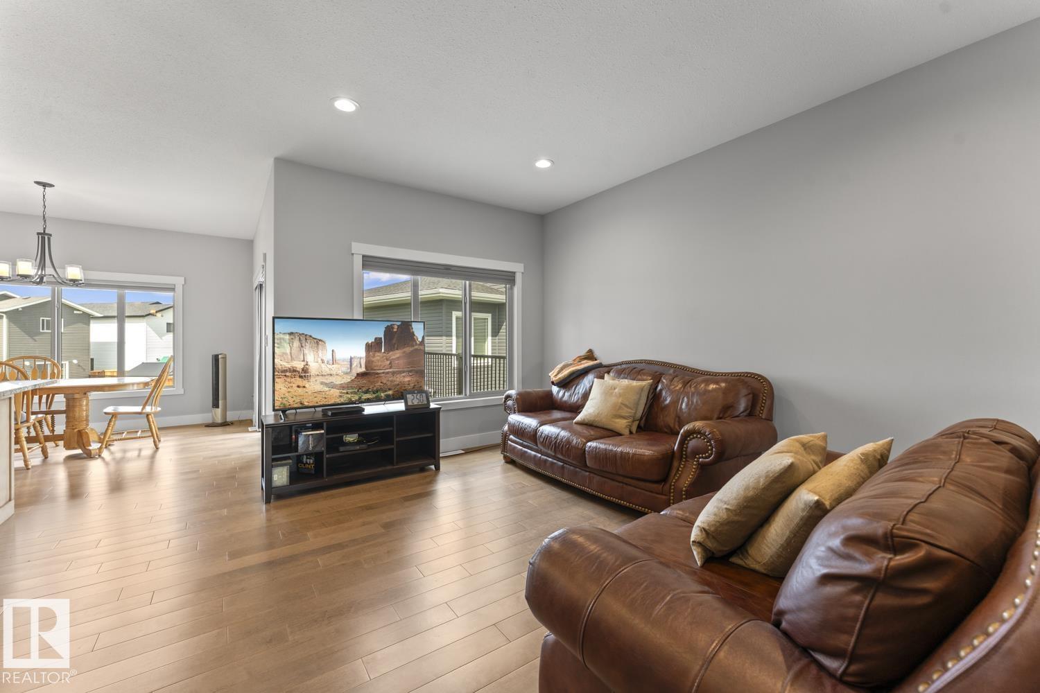 1416 18 AV - Image 14