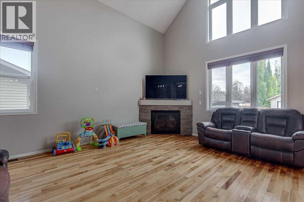 135 Inglewood Drive - Image 7