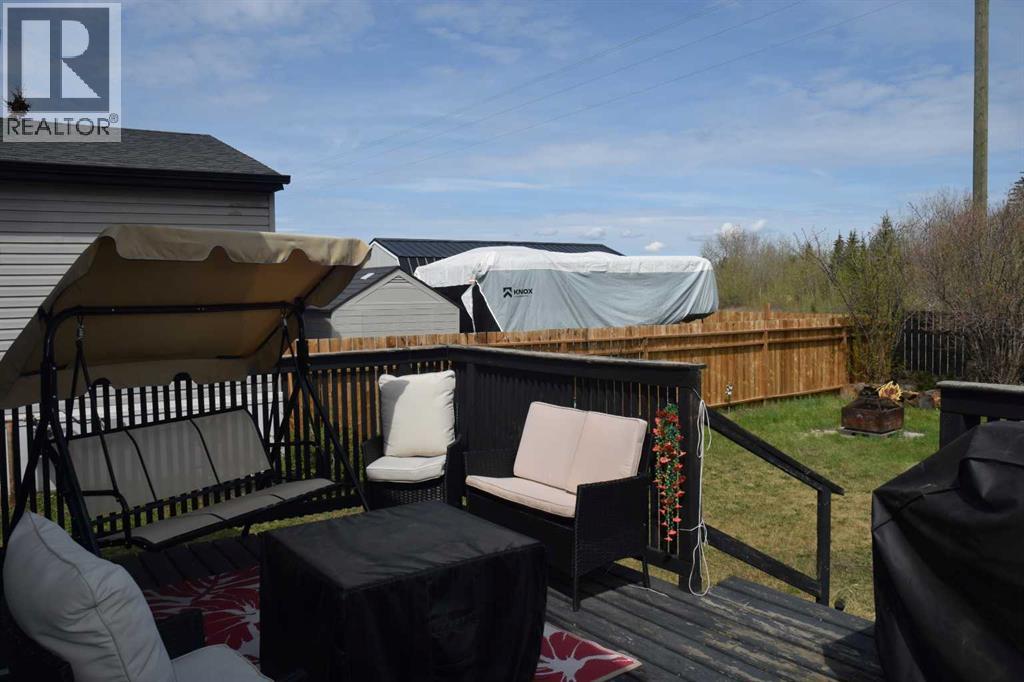 192 Grandview Crescent - 14