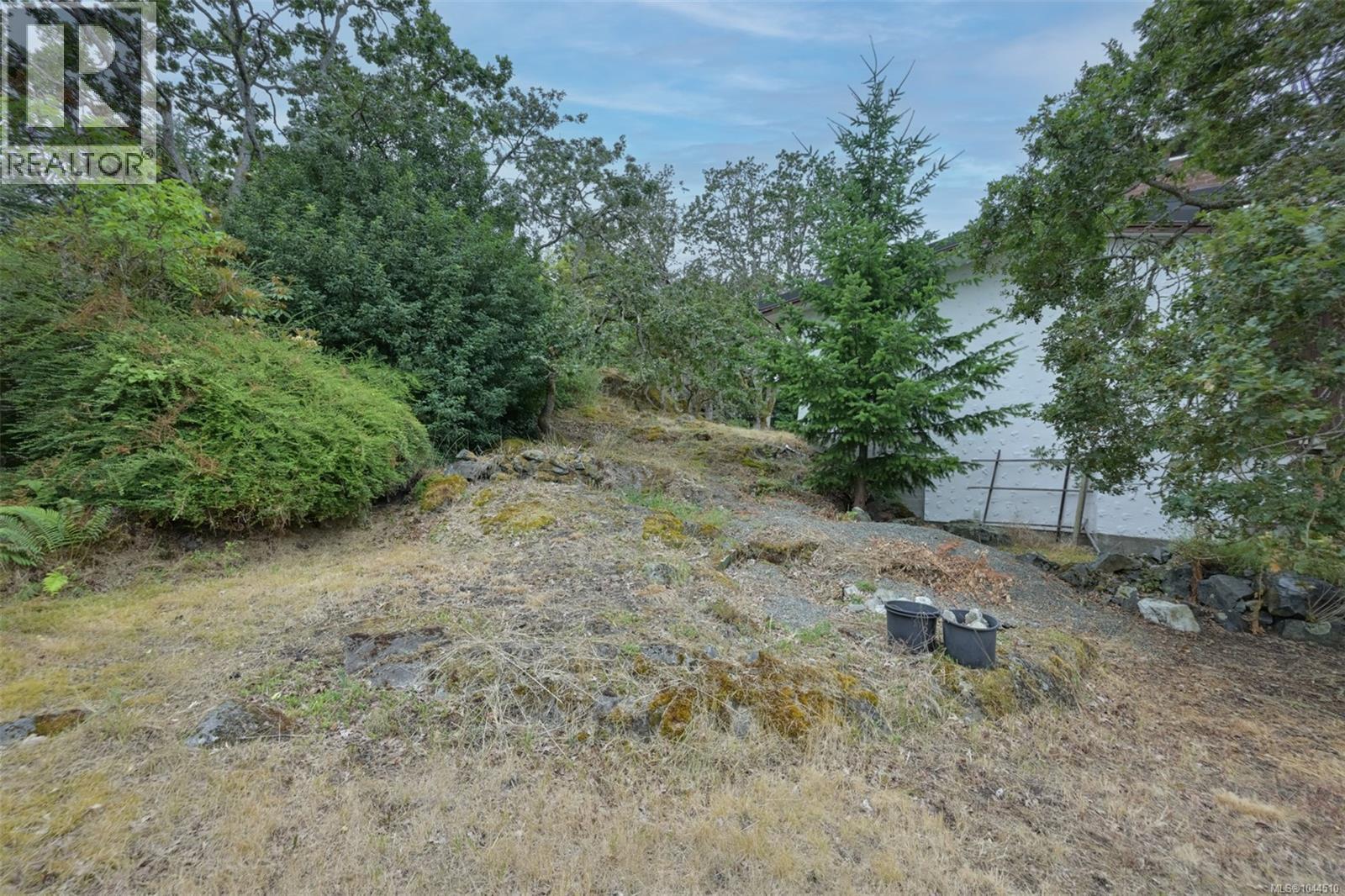 3938 Shorncliffe Rd - 45