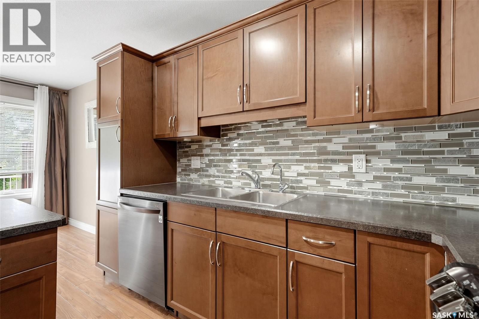 #837 Connaught STREET - Image 4