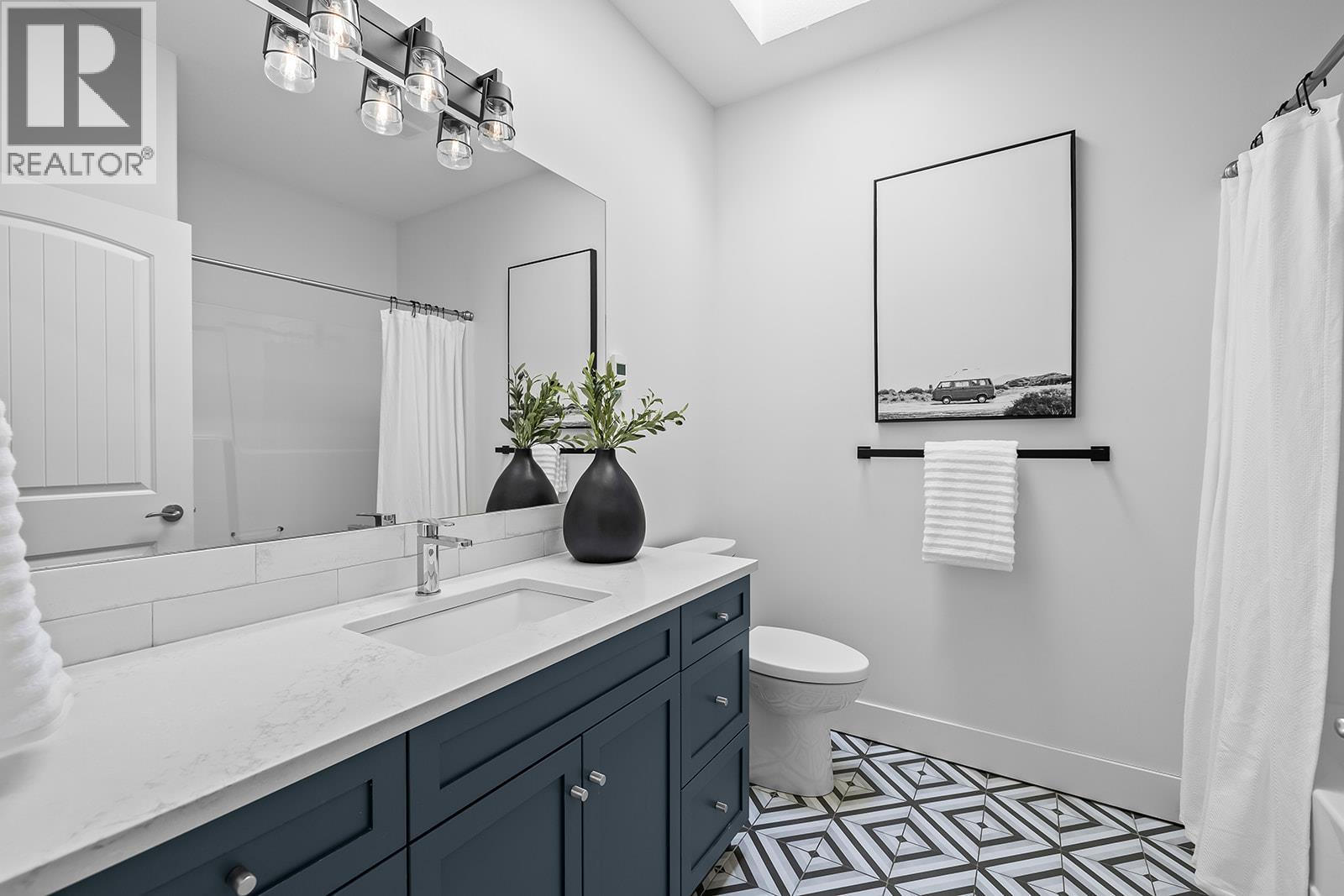 421 Tucker Court, Kelowna