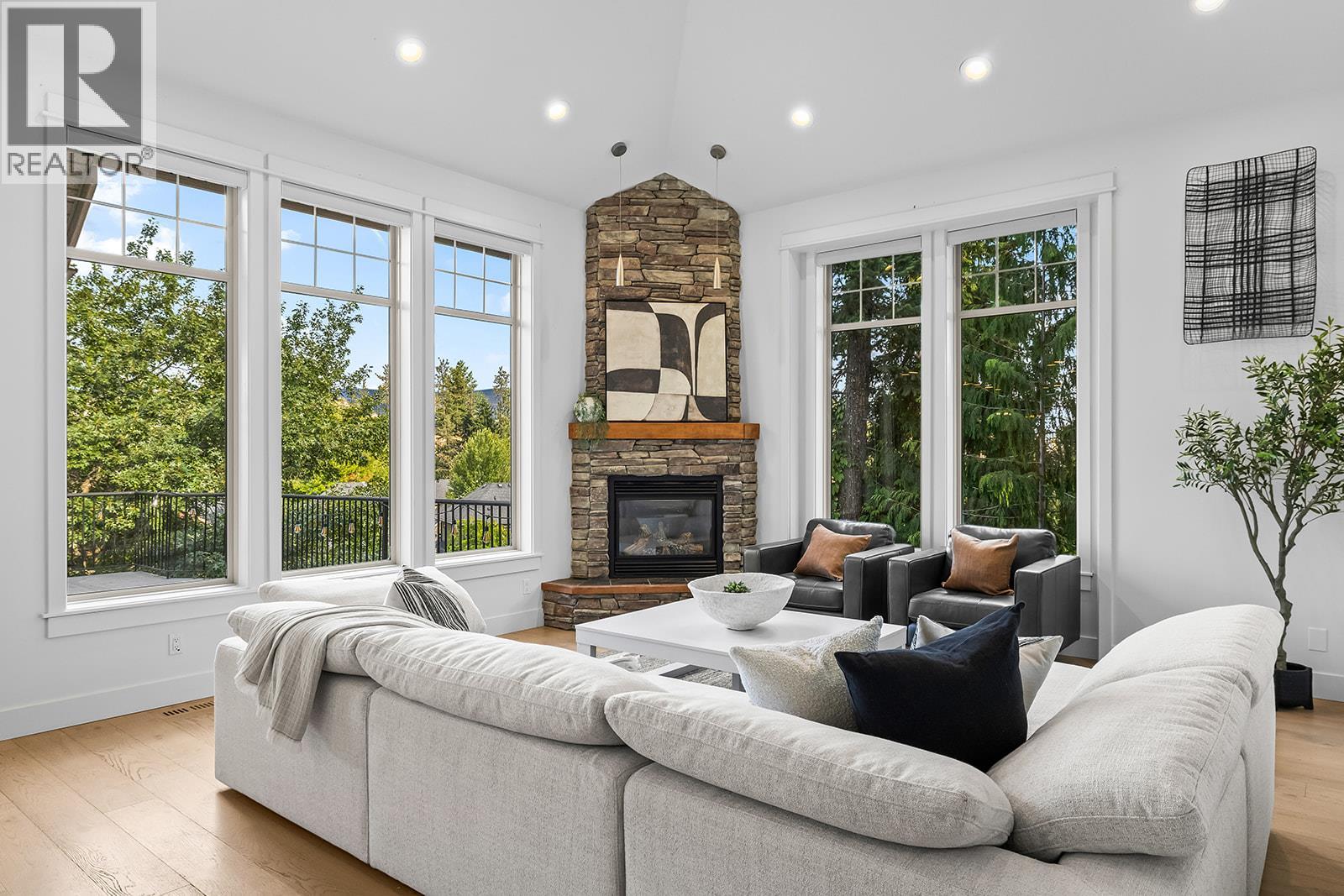 421 Tucker Court, Kelowna