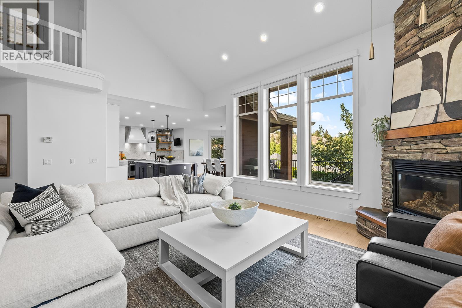 421 Tucker Court, Kelowna