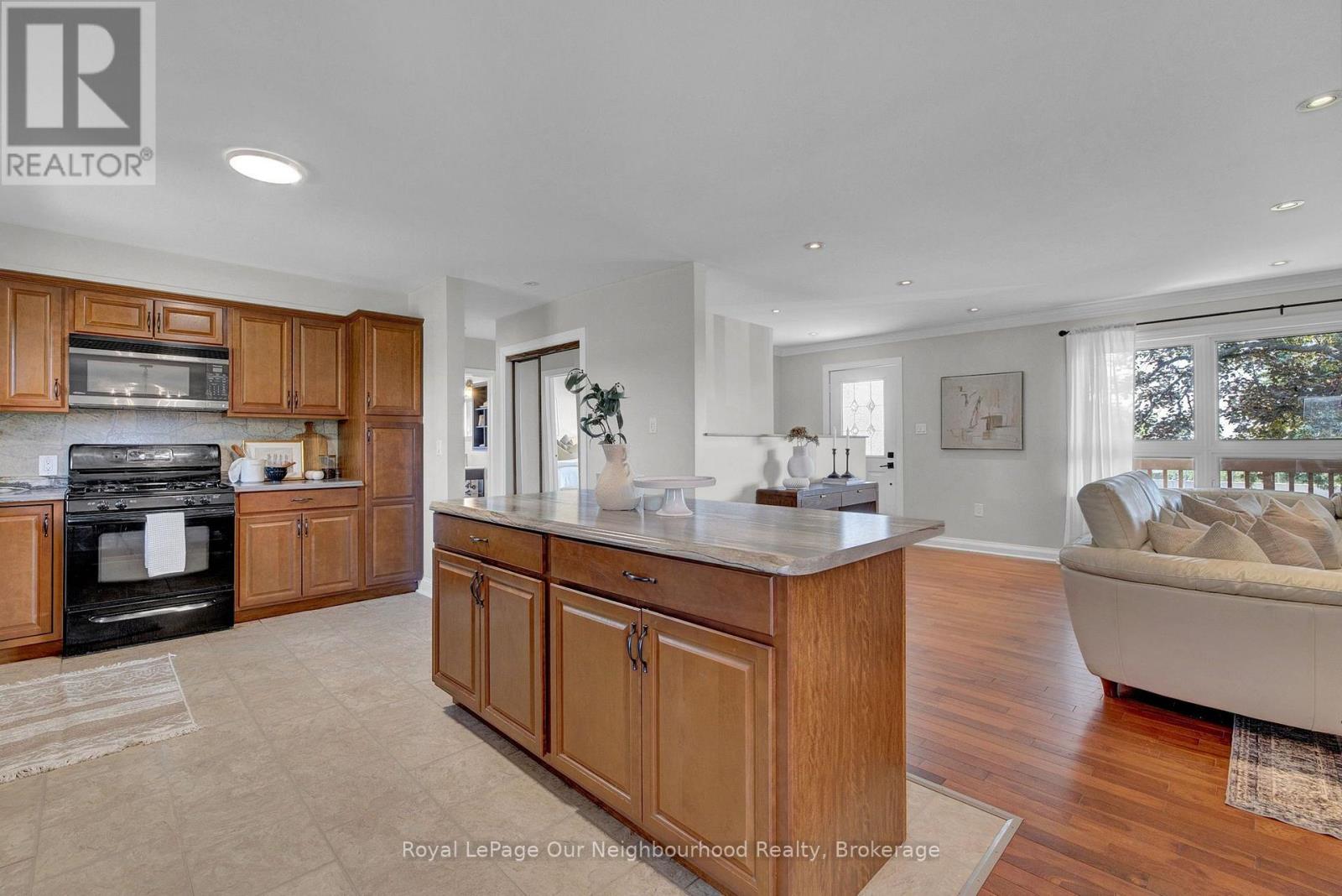 3483 115 HIGHWAY N - 7