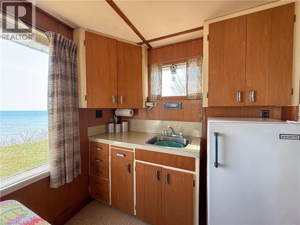 518 AVALON Lane - 10