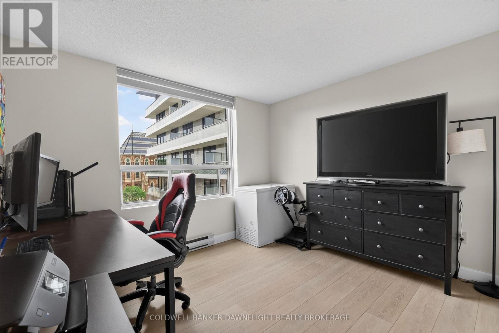 #505 155 KENT STREET - Image 20