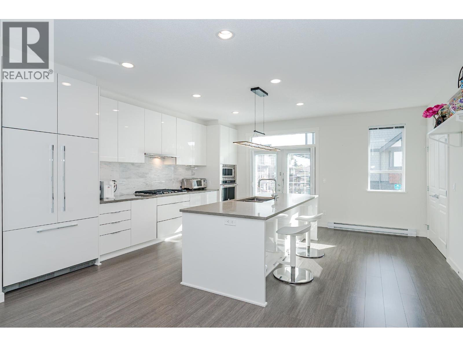 71 10388 NO. 2 ROAD, Richmond