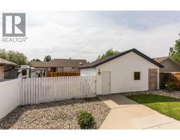 86 Riverstone Boulevard W, Lethbridge, AB T1K7X5 Photo 38