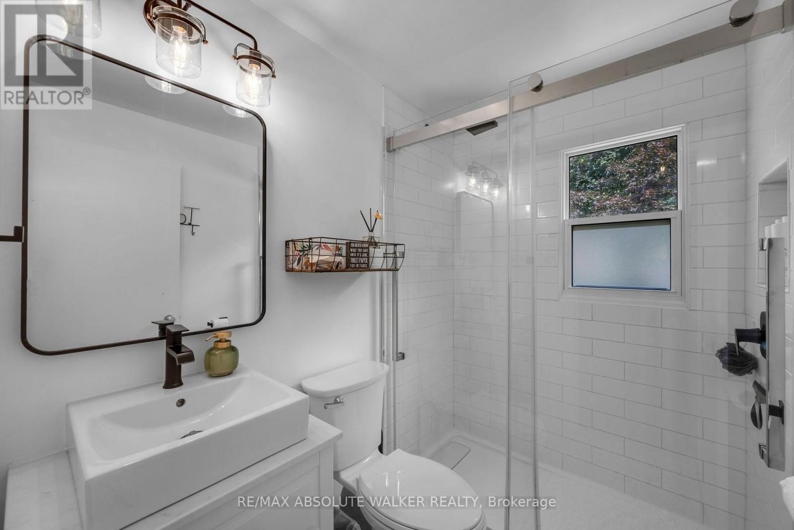 818 COLSON AVENUE - Image 21