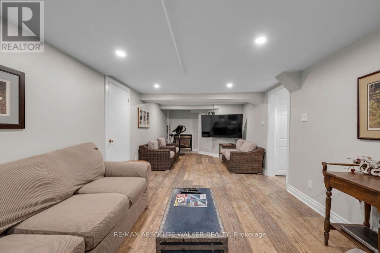 818 COLSON AVENUE - Image 24