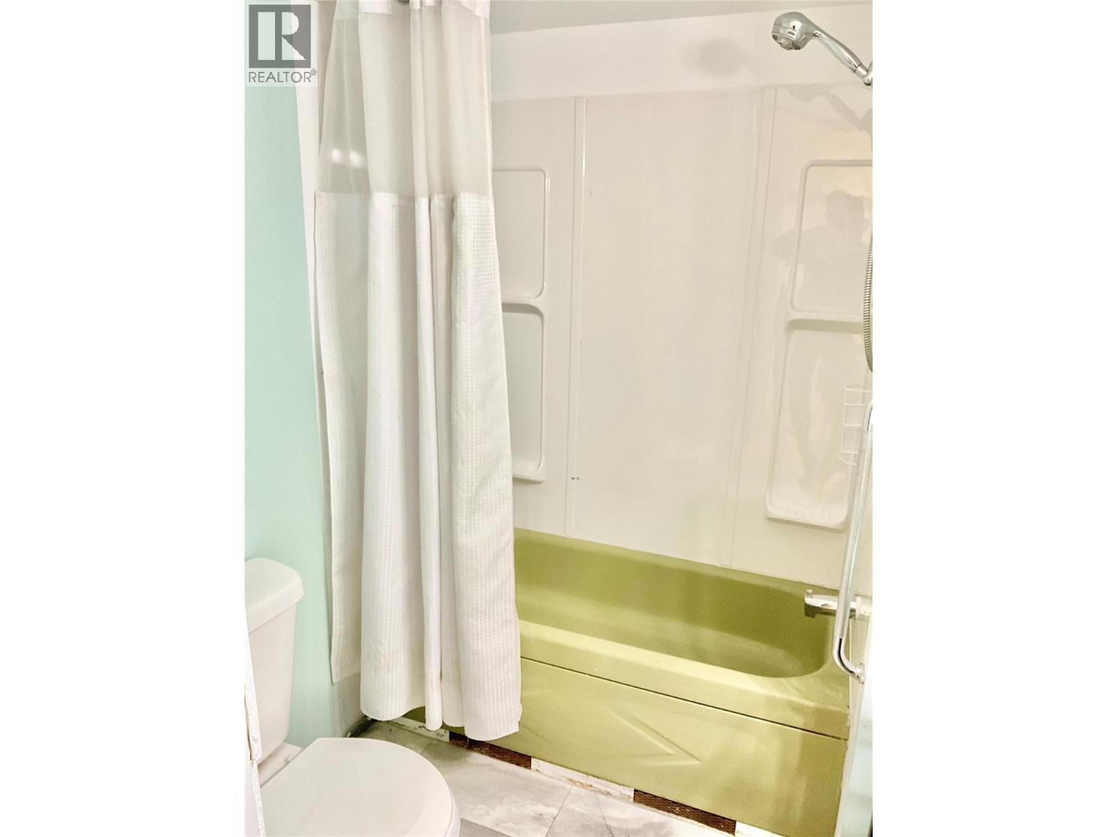 1675 33 Highway Unit# 11, Rock Creek