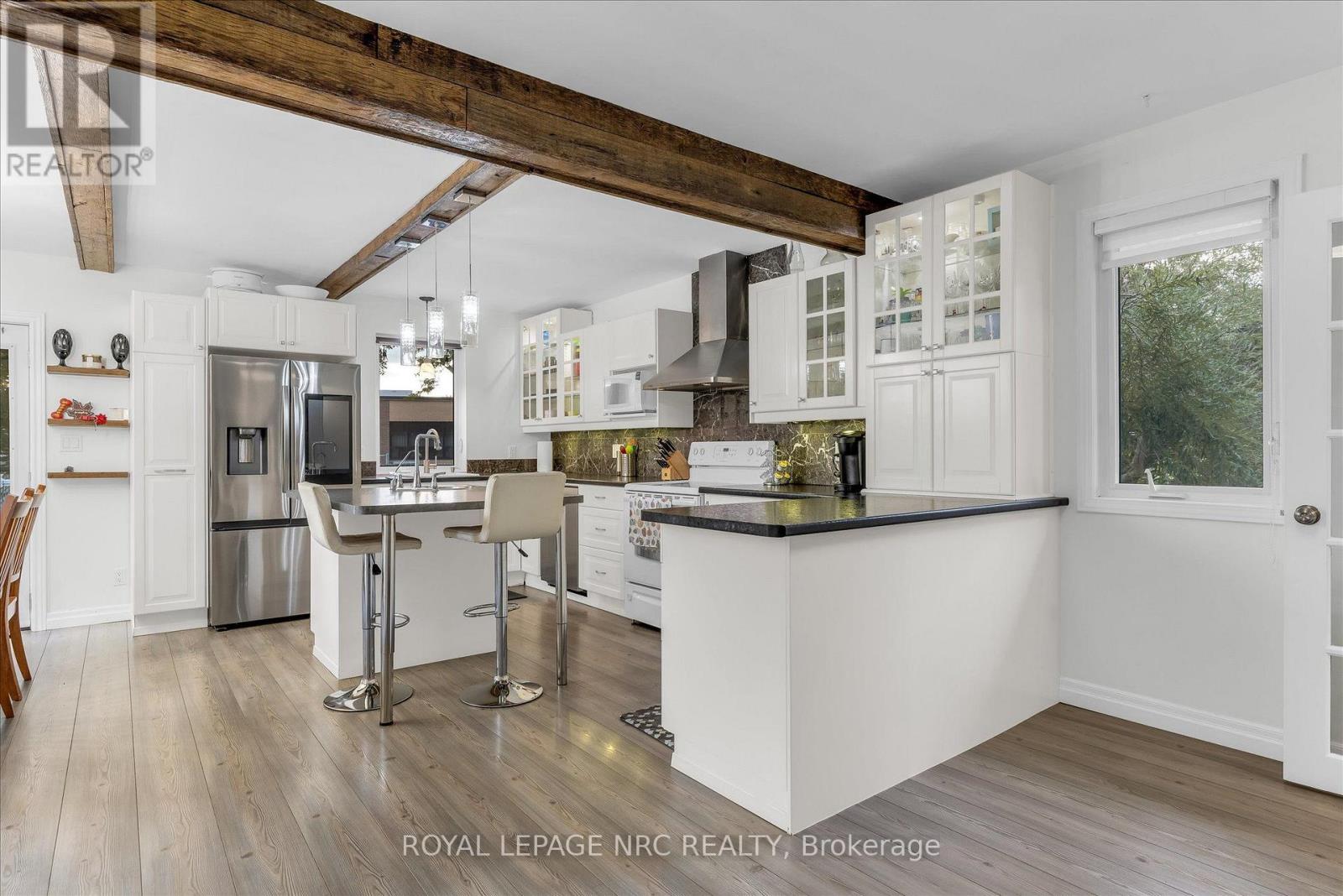 5 GOLDSMITH AVENUE - 10