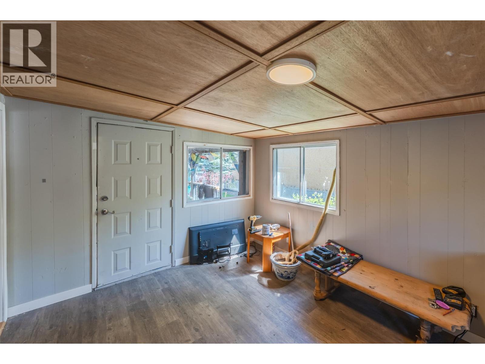 #21 3999 Skaha Lake Road - 29